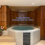 Venosc, Le De La Grange, Acces Piscine Et Espace Bien-etre アパート レ・デュー・アルプ